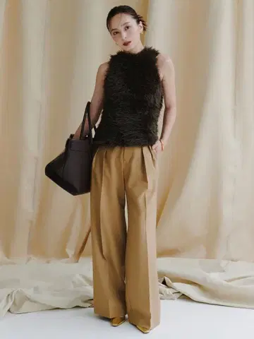 anuans 미드 웨이트 투 턱 와이드 팬츠 베이지