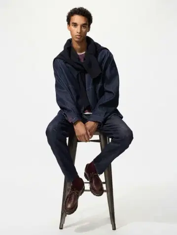 이번 시즌 유니클로 EZY 청바지 M