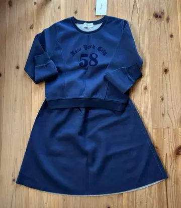 Bourgeon 트레이닝복 스커트 셋업