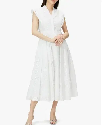 CELFORD 서큘러 자수 원피스