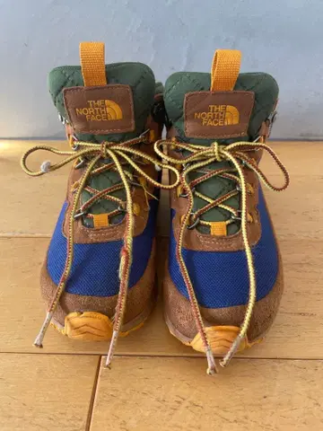 THE NORTH FACE 키즈 트레킹 슈즈 21cm