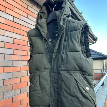 1975 후드 부착 퀼팅 베스트 올리브 그린