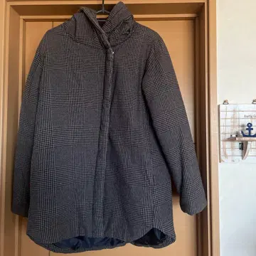 사만사 모스2 후드 부착 체크 다운 자켓