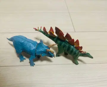 Favorite 공룡 2체 세트