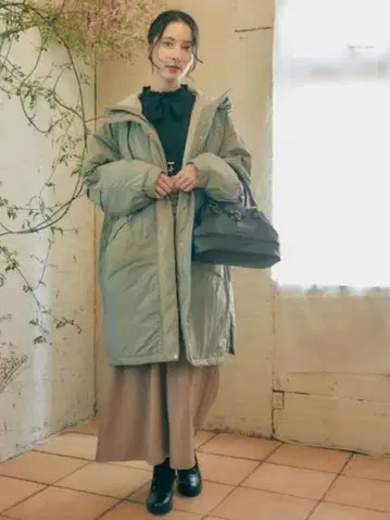 [ 미사용 새상품 ] axes femme 후드 부착 몬스터 코트 그린