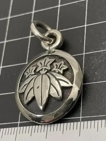 가몬 펜던트 마루니사사린도 소 키링 저먼 실버