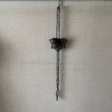 MOGA 블랙 레이스풍 꽃 모티브 목걸이