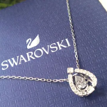 컨디션 최상 SWAROVSKI 펜던트 목걸이 지르코니아 스톤 물방울