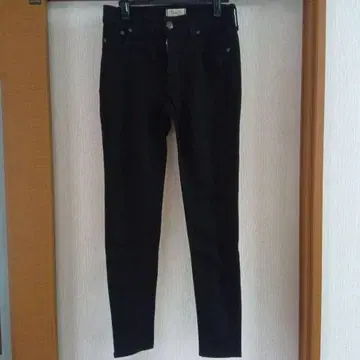 YANUK LEGGINGS 스키니 팬츠