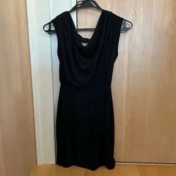 새상품급 블랙 드레이프 디자인 원피스, 드레스