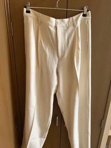 새상품 쉽스 와이드 테이퍼드 슬랙스 사이즈 L