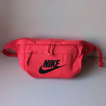 나이키 비비드 오렌지 스우시 바디백