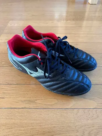 미즈노 모나르시다 네오 풋살화 27.5cm 블랙/레드