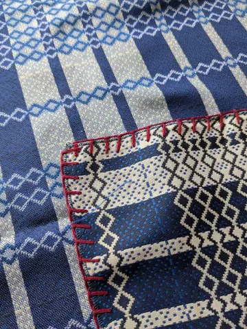 화이트 마운티니어링 대형 스톨 트리콜로르 컬러