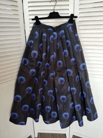 [ 미사용 ] Alexander McQueen 플레어 스커트