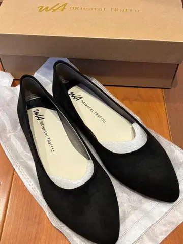 미사용 새상품! 오리엔탈 트래픽 펌프스 36(23.0cm) 블랙