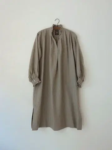 허그아워 기모 린넨 프릴 원피스 내추럴 택 포함 새상품