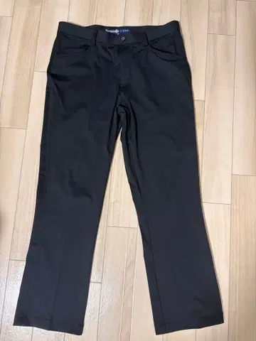 [ 새상품급 ] FIDRA 슬림 핏 골프웨어 팬츠 블랙 88cm