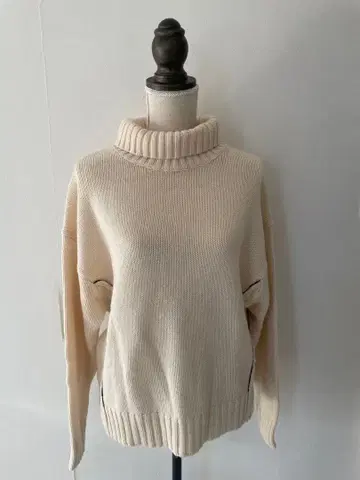 니코 앤 - 스웨터