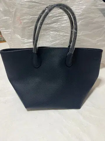 네이비 가죽 토트백