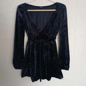 일본제 레스트로즈 블랙 벨로아 A라인 티셔츠