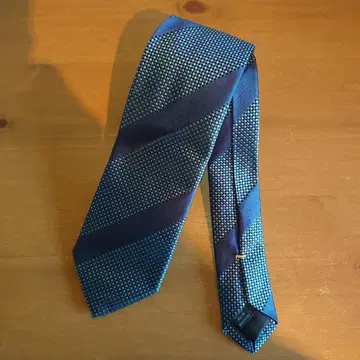 프랑코 바시 블루 스트라이프 직조 패턴