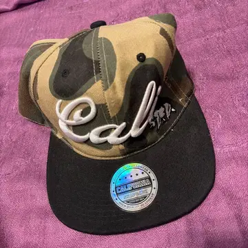 카모 패턴 Cal 스냅백 캡