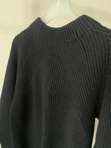 BATONER SIGNATURE 니트