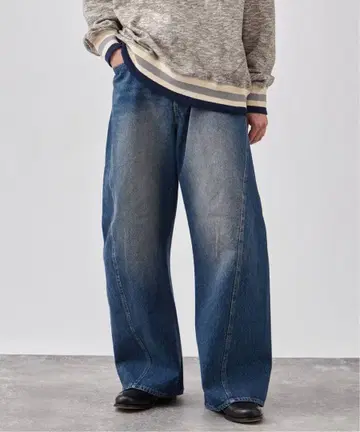 베이크루즈 스토어 3D 트위스트 배기 팬츠 인디고 블루