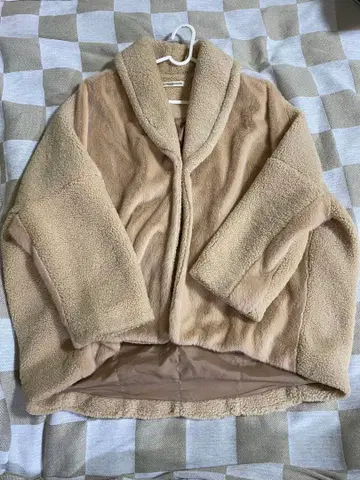 GALLARDAGALANTE 베이지 플리스 자켓