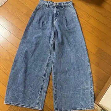 [ MOUSSY ] WAVY TUCK BAGGY