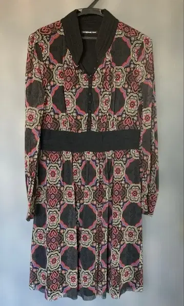 비비안 탐 VIVIENN TAM 원피스