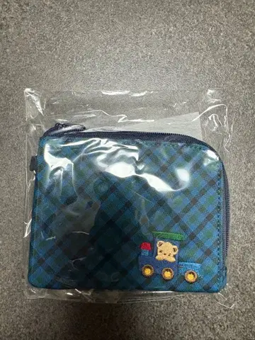 미사용 새상품 [파미리아] 패스 케이스 블루 계열 체크