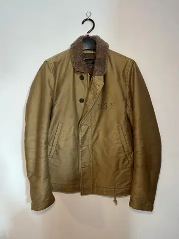 마카웨어 U.S.N. 올리브 드라브 N-1 덱 자켓