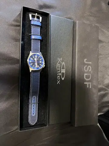 Kentex JSDF 네이비 시계