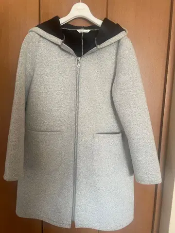 ANNA LUNA 후드 부착 그레이 코트