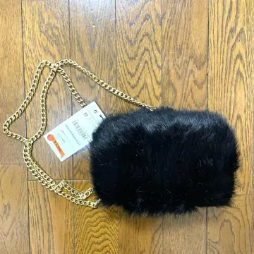 [ 미사용 새상품 ] ZARA 퍼 백 블랙