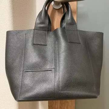 요건 레일 가죽 토트백 블랙