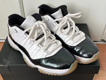 조던 11 로우 JORDAN 11 LOW 27cm