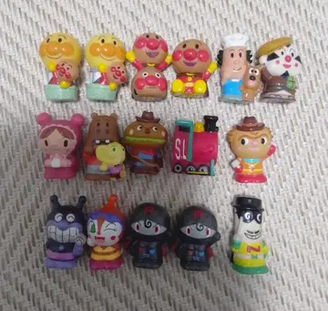 호빵맨 빗쿠라타마고? 피규어 세트 16개