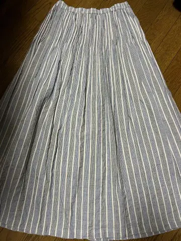 시삼 공방 플레어 스커트