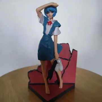 아야나미 레이 피규어
