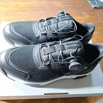 새상품 TIGORA 골프화 블랙 25.5