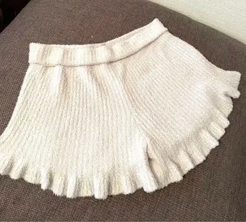 gelato pique 프릴 숏팬츠 촉감