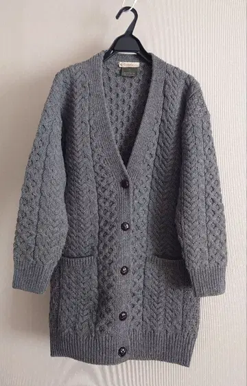 그레이 케이블 니트 울 롱 가디건