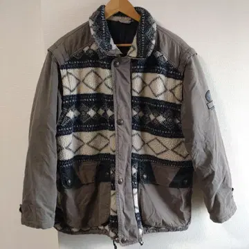 기하학 패턴 자켓