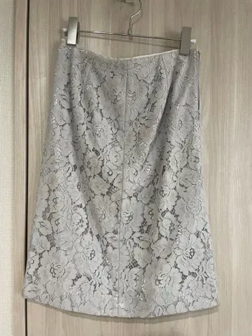 그레이 레이스 미디 스커트 사이즈 38