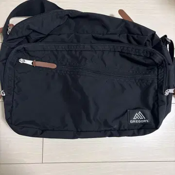 GREGORY 블랙 숄더백