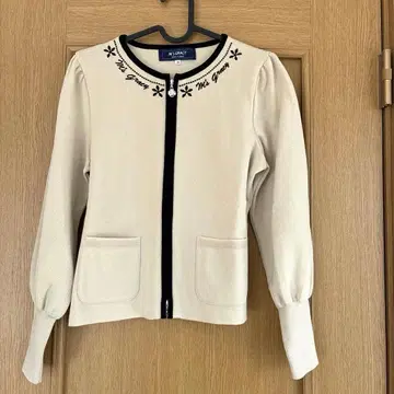 [ 미사용 ] 엠즈 그레이시 가디건 더블 집업 까멜리아 일본제 38