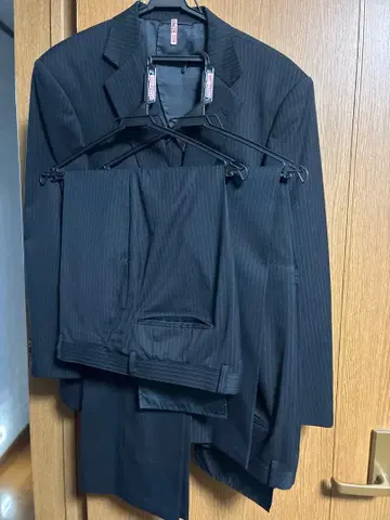 [클리닝 완료] 남성용 수트 포멀 가능 자켓+팬츠 2개 포함